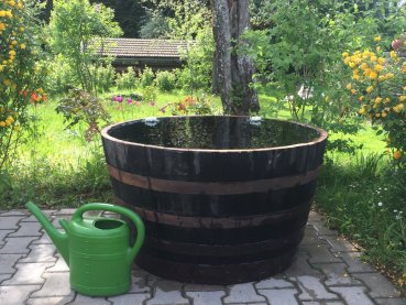 Preview: Whiskyfass-Hälfte 220L | Massiver Eichen-Bottich Ø 95cm | Rustikale Regentonne & Miniteich